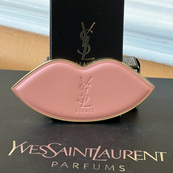 Yves Saint Laurent Accessories - YSL Yves Saint Laurent Beaute
Mirror NEW